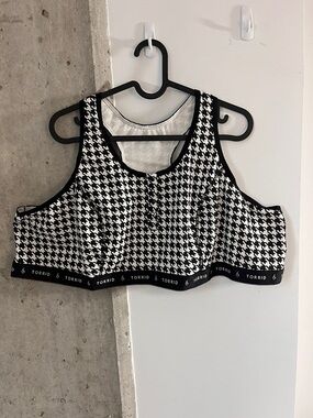 Torrid Curve Racerback Bralette Black & White Houndstooth Size XXL NWT